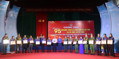 Tuổi trẻ vững tin theo Đảng, thi đua chào mừng đại hội đảng